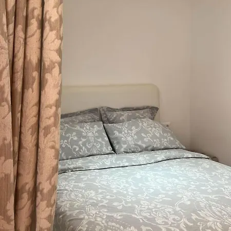 Luxury אדחה